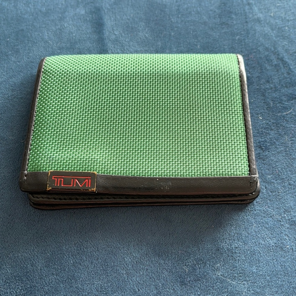 Tumi men wallet